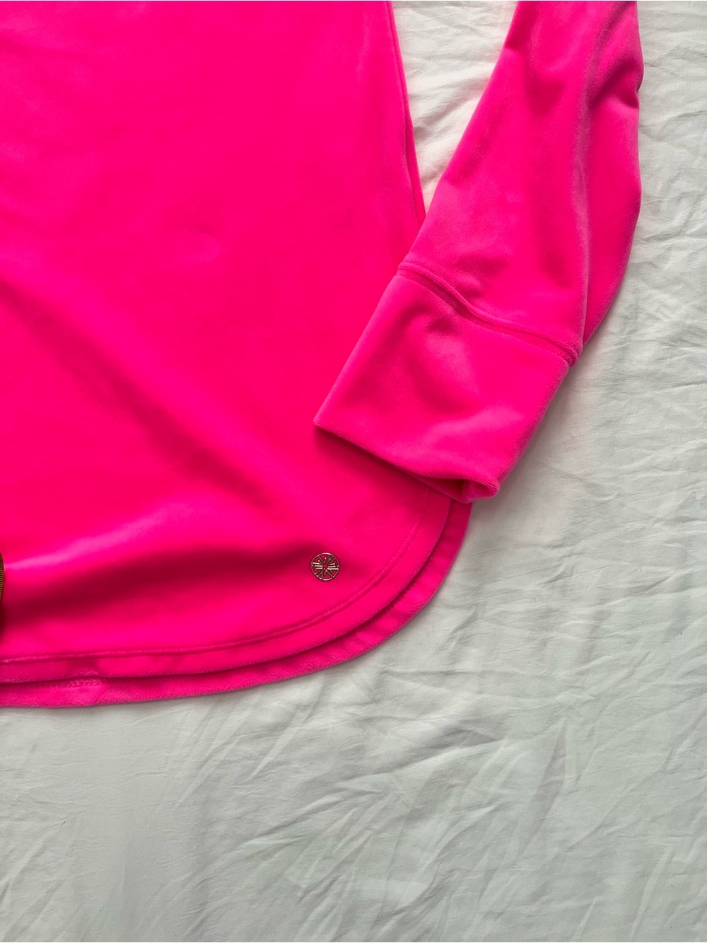 Lilly Pulitzer Vibrant Hot Pink Long Sleeve Crewneck - Picture 6 of 7